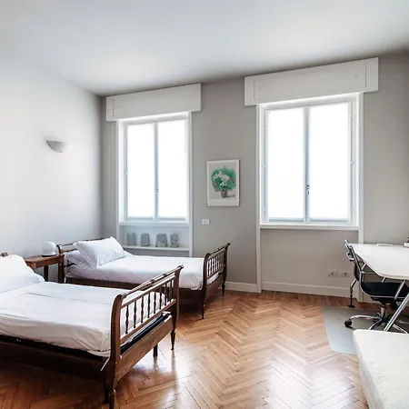 Lp Luxury - Downtown コモ